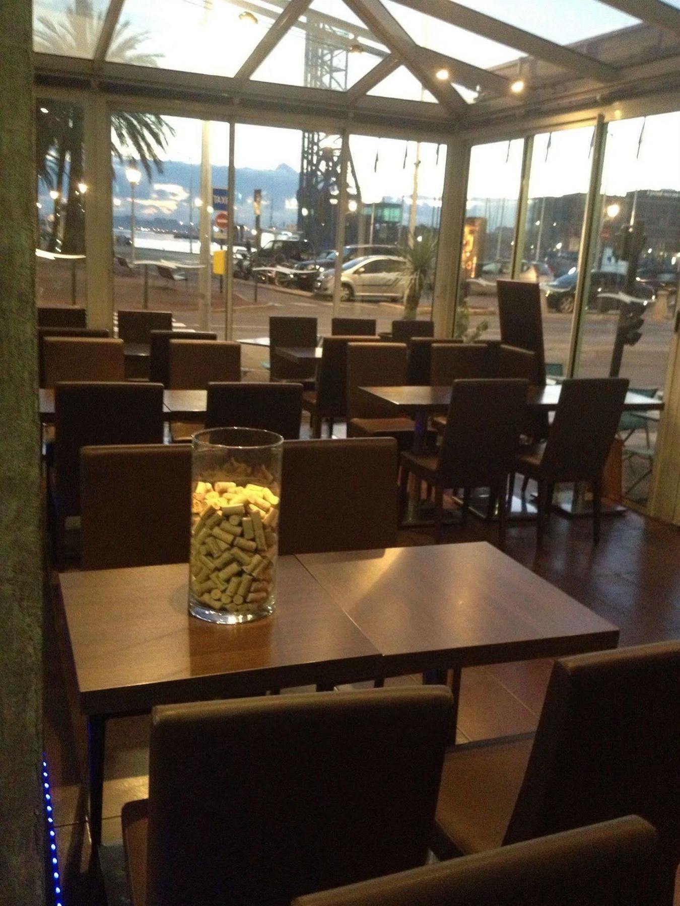 Hotel Restaurant La Fregate La Seyne-sur-Mer Bagian luar foto